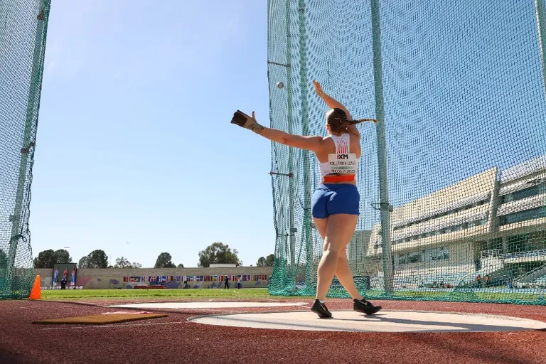 Alexandra Kollárovičová kladivo